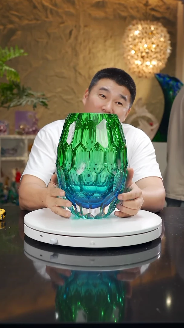 手工艺品琉璃福利蓝绿凹切面花瓶