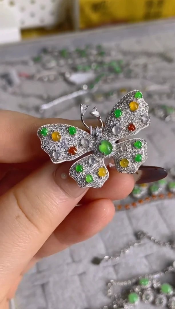 银S925镶嵌戒指翡翠百内无证书