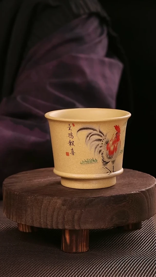 茶杯紫砂黄段金鸡报喜紫砂手工刻绘主人杯150CC
