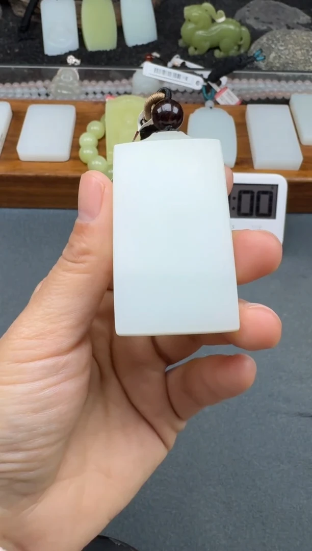 颈饰未镶嵌和田玉2