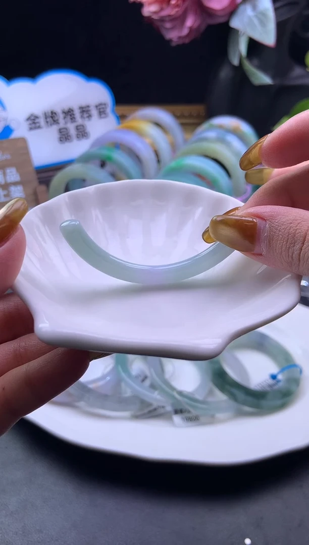 未镶嵌手镯翡翠开口半镯