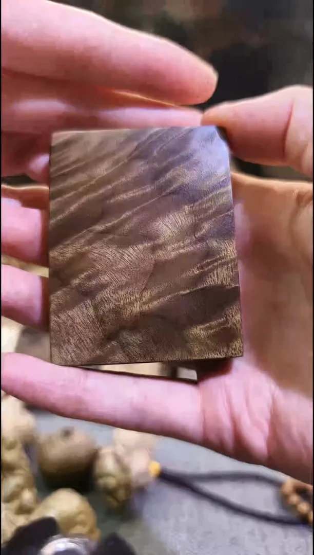 金丝        楠无事牌手把件