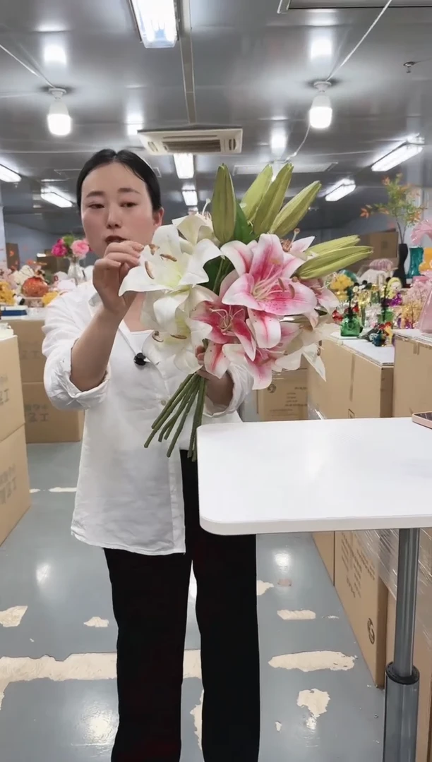 金沃水晶琉璃摆件   仿真百合6只