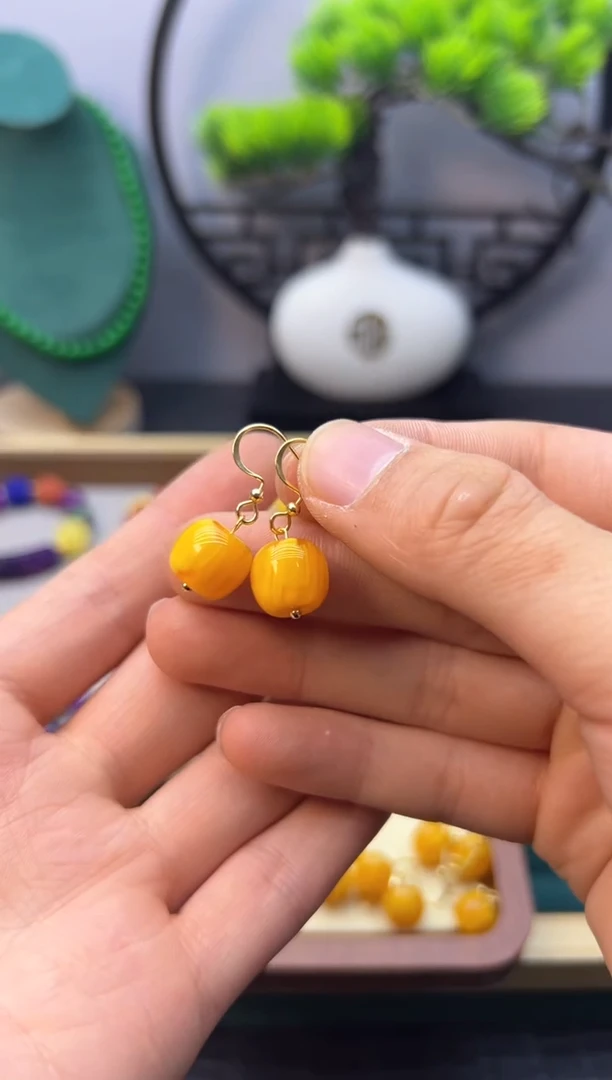 【闪购商品】蜜蜡耳饰14K金镶嵌E01
