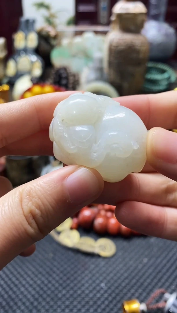 未镶嵌和田玉挂件大象