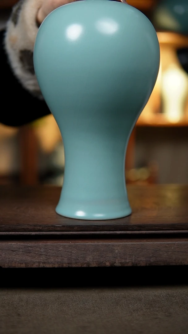 【闪购商品】杯仿古天青纯手工29公分梅瓶瑕