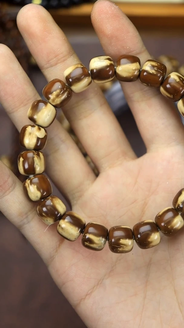 手串紫金鼠?**?11MM熊猫实心紫金鼠