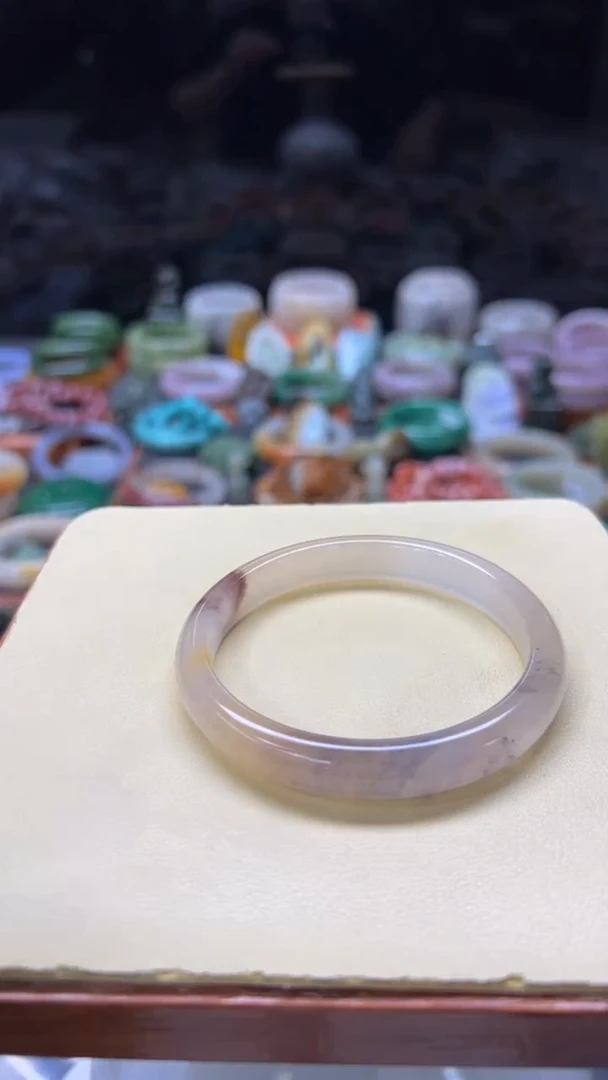 【闪购商品】石英质玉手镯未镶嵌025