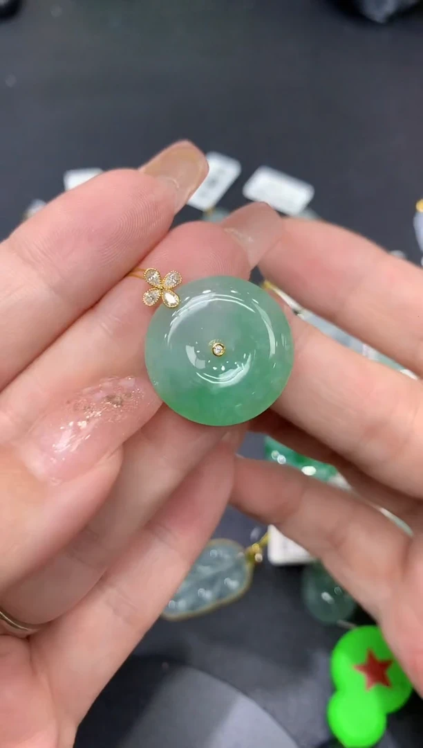 吊坠(不含链)18K金镶嵌翡翠11