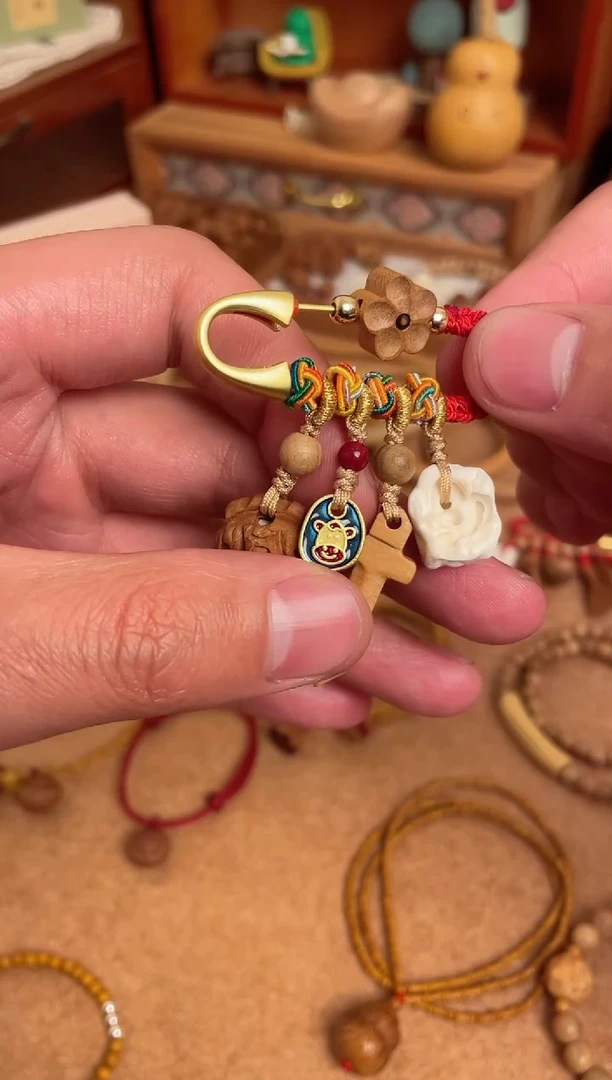 桃木别针一物一拍加桃核小锁