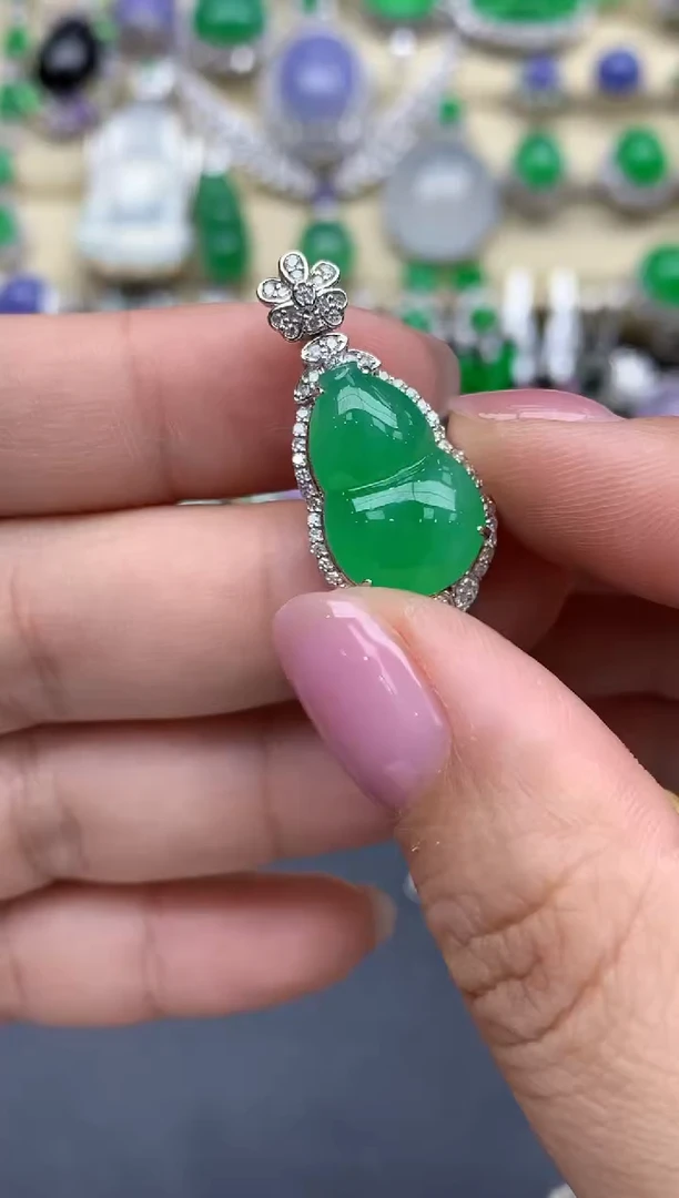 翡翠18K金镶嵌颈饰619-中国好珍宝