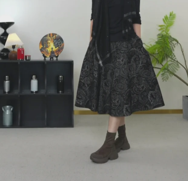 【U.M】浮香腰果花松紧腰植绒显瘦半身裙