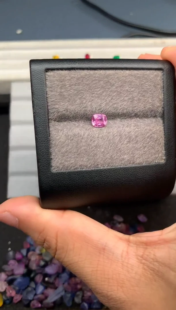 未镶嵌未镶嵌定制蓝宝石轩**九95分粉蓝宝