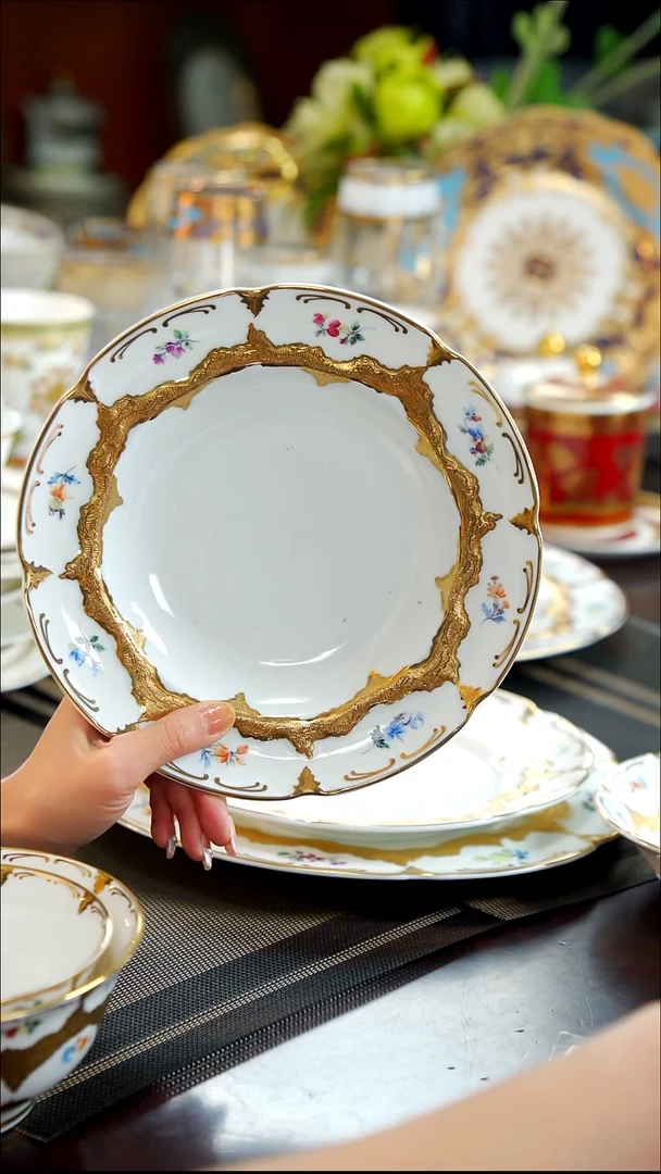 瓷片8.5英寸草帽盘   1个