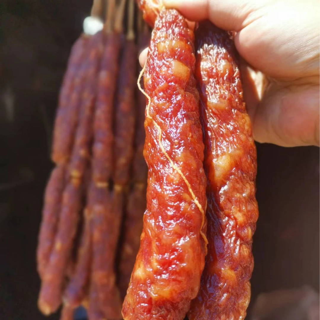 【麻辣香肠】农家柴火冷烟慢熏腊香肠直播现称