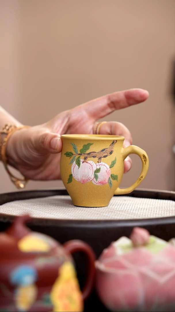 茶壶紫砂黄金段双桃手把杯