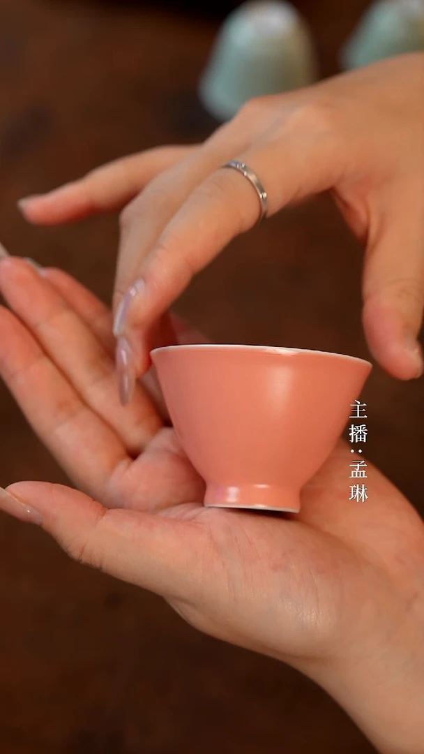 手工瓷器，每只不同