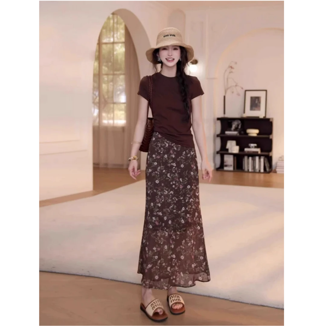 芯娇晴咖色圆领正肩短袖t恤女夏季2025新款修身显瘦简约纯色上衣