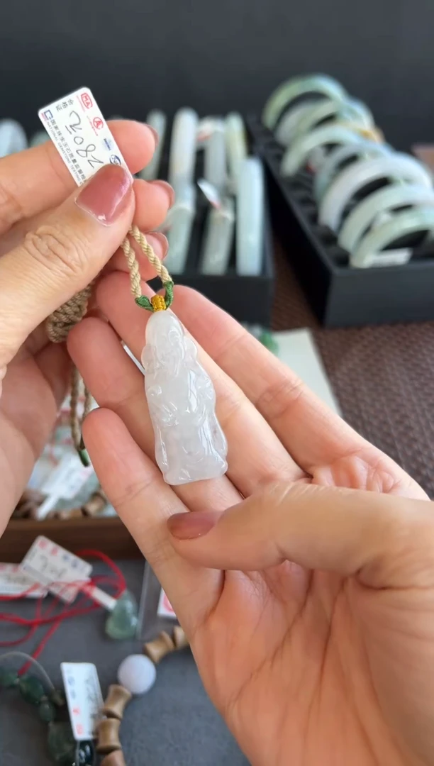 【闪购商品】翡翠颈饰未镶嵌350号