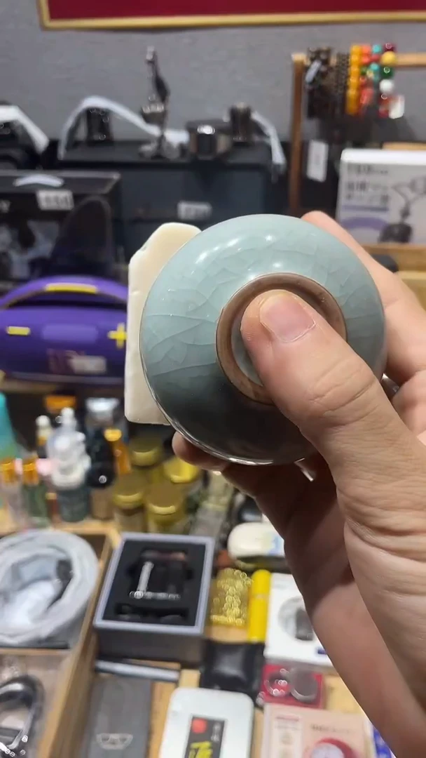 瓷片闪购商品 如图所示