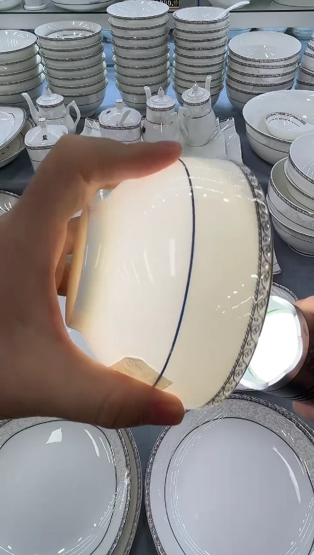 骨瓷玲珑8饭6个..
