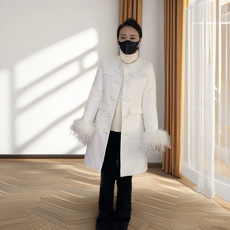 BAIXIYUAN/佰西源/原创设计感盘扣羽毛拼接小香风名媛羽绒服外套