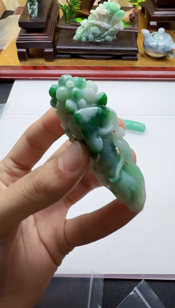 吊坠(不含链)未镶嵌翡翠1