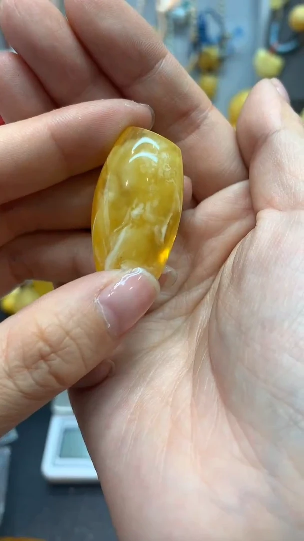 【闪购商品】琥珀珠宝奇石未镶嵌213）2发1