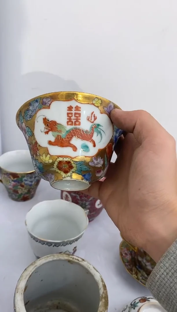 摆件陶威*张567老厂瓷微瑕慎拍（已开价）