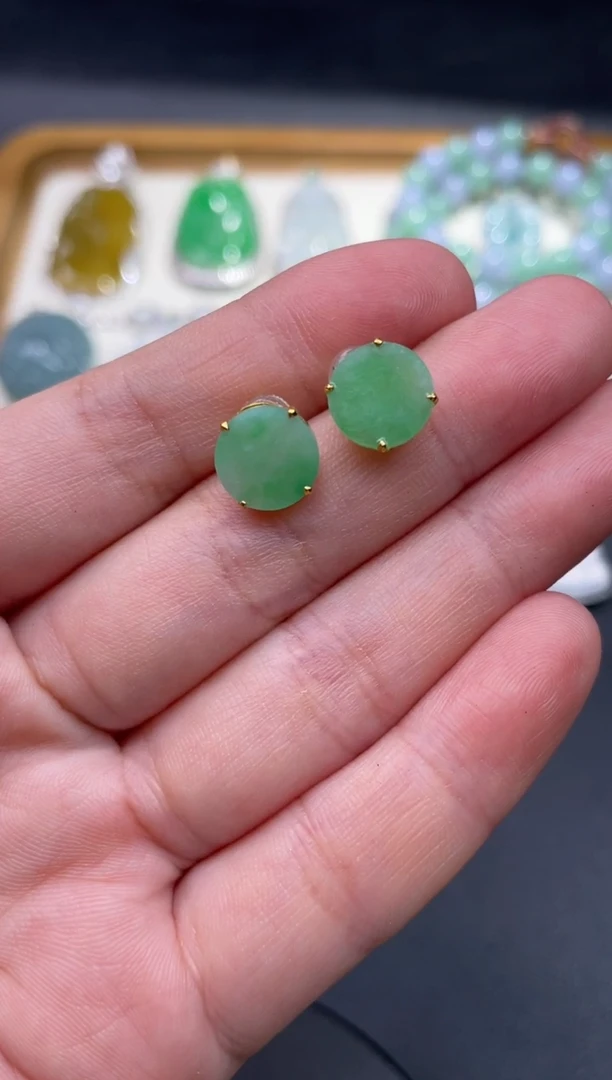【闪购商品】翡翠耳饰18K金镶嵌48.........