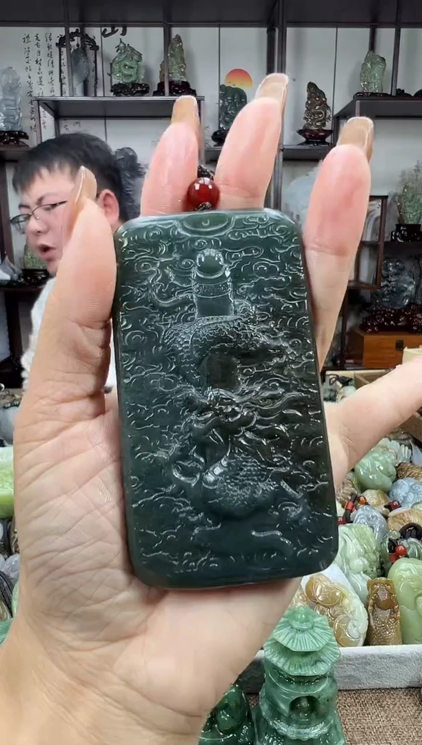未镶嵌和田玉把件1