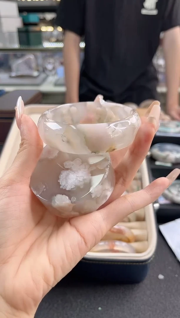 未镶嵌手镯石英质玉64圈口 （赠品镯心）36115