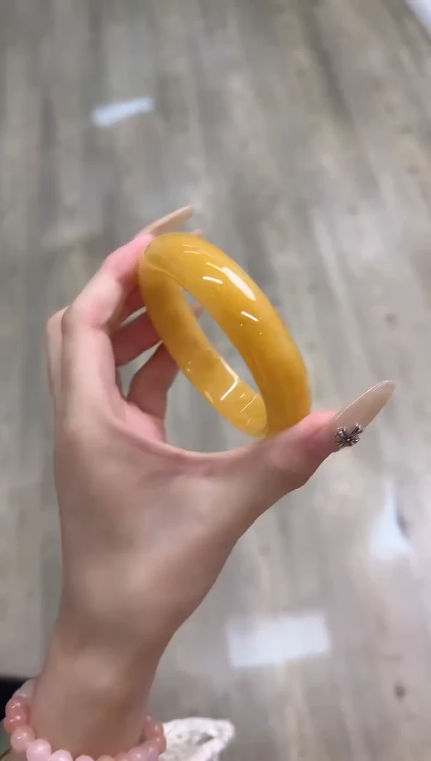 未镶嵌手镯石英质玉485-61HU