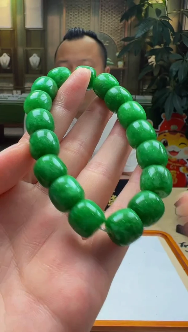 翡翠未镶嵌颈饰QY2025-7-29-13