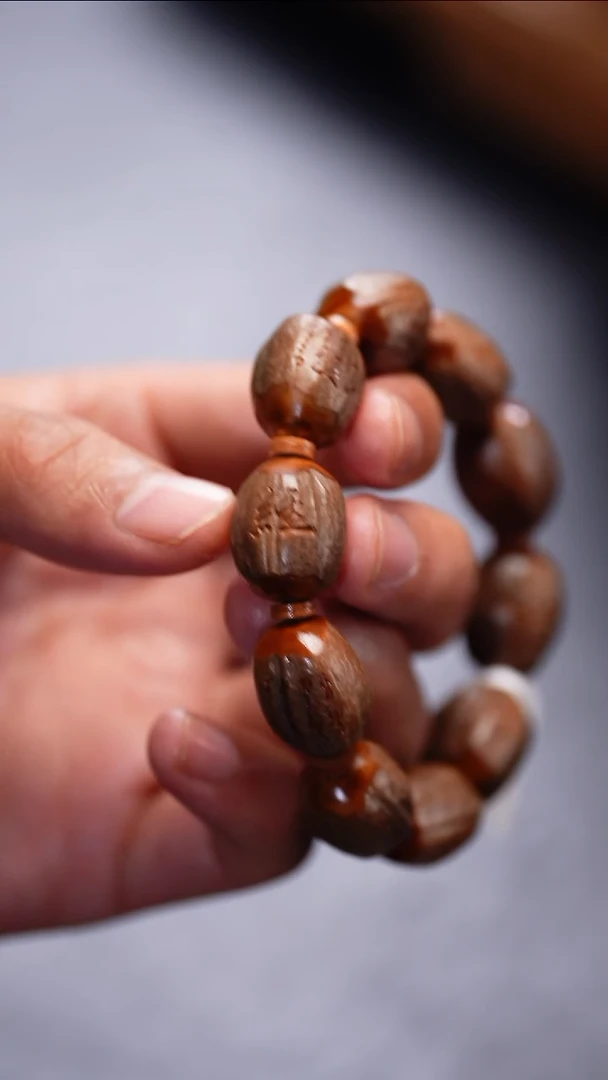 【闪购商品】橄榄核吊坠更厉害