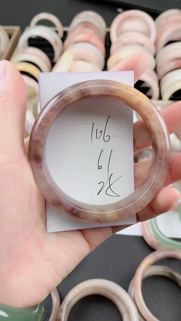 未镶嵌手镯石英质玉106