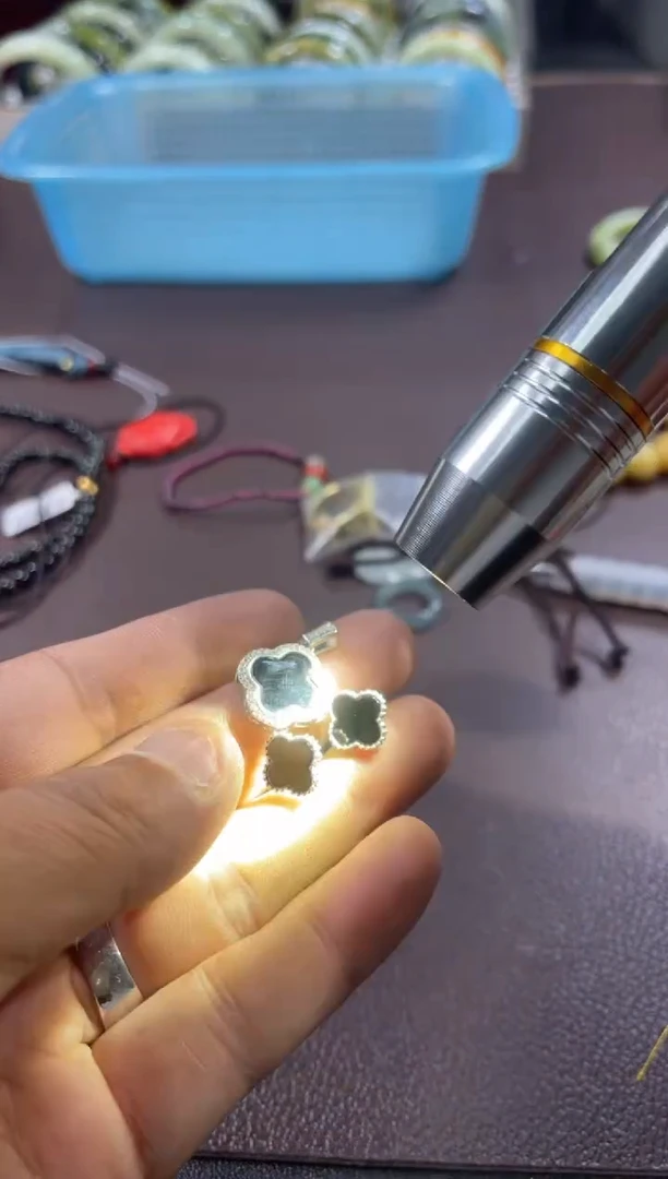 翡翠挂件银S925镶嵌11