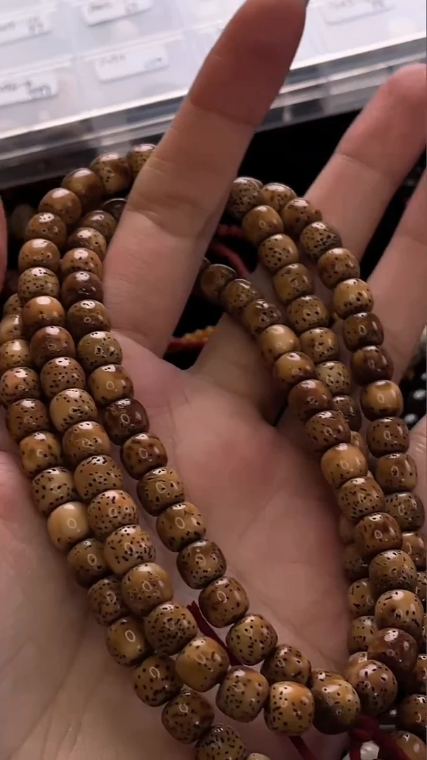 吊坠星月菩提精工级浅珀花皮桶珠7.5*6.5长串（B）