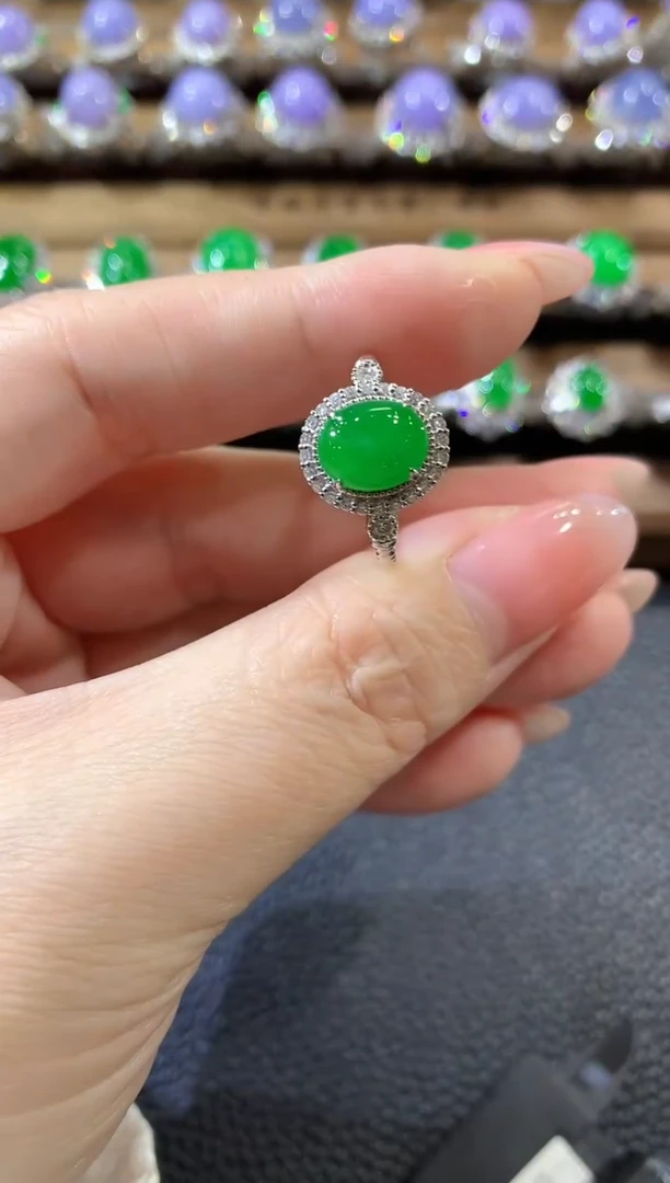 18K金镶嵌戒指翡翠A90