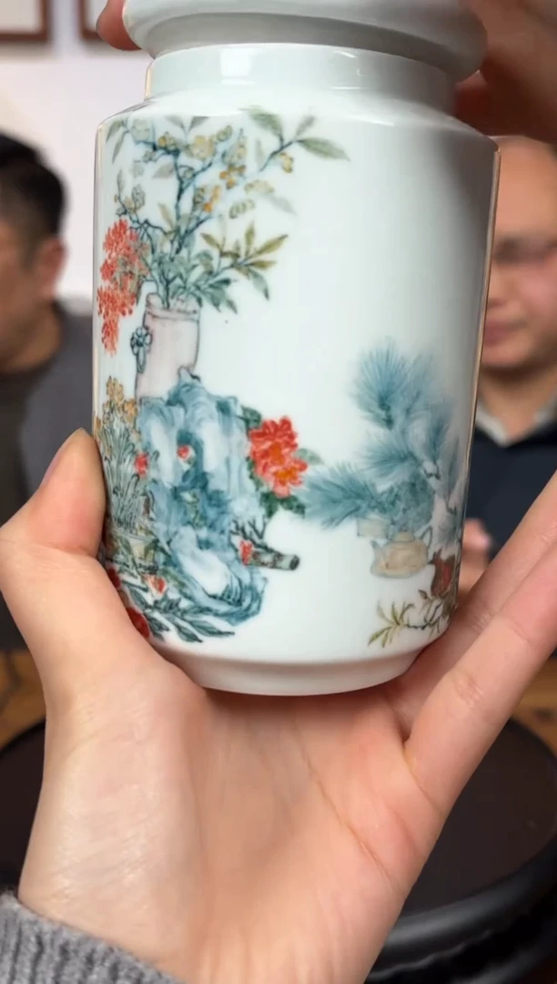 【闪购商品】瓶D17【人间瓷画】《童英志》