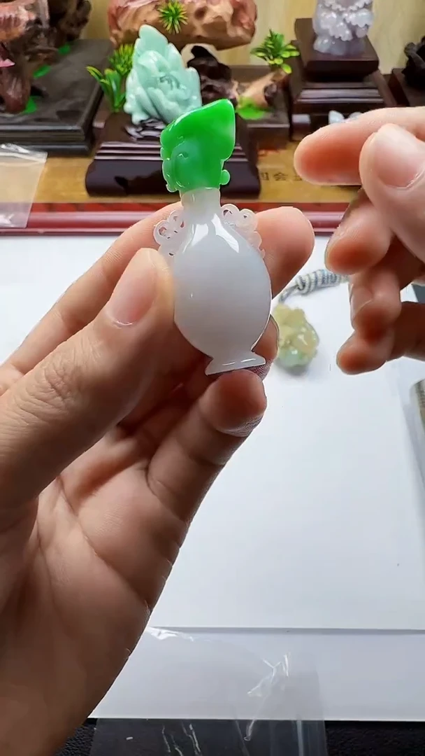 吊坠(不含链)未镶嵌翡翠1