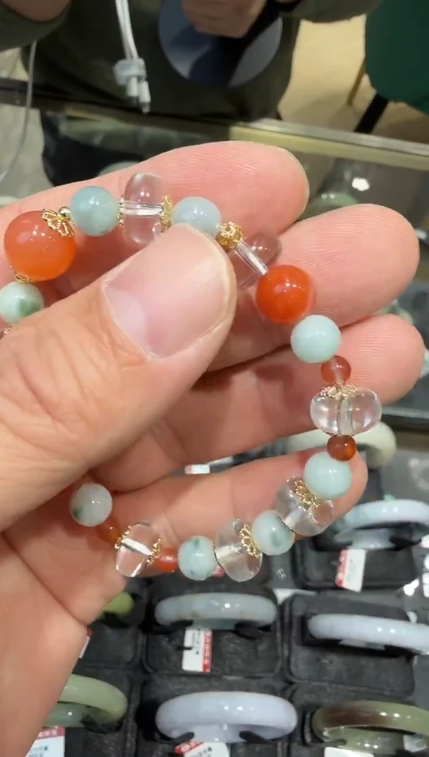 未镶嵌手链翡翠多样性发一