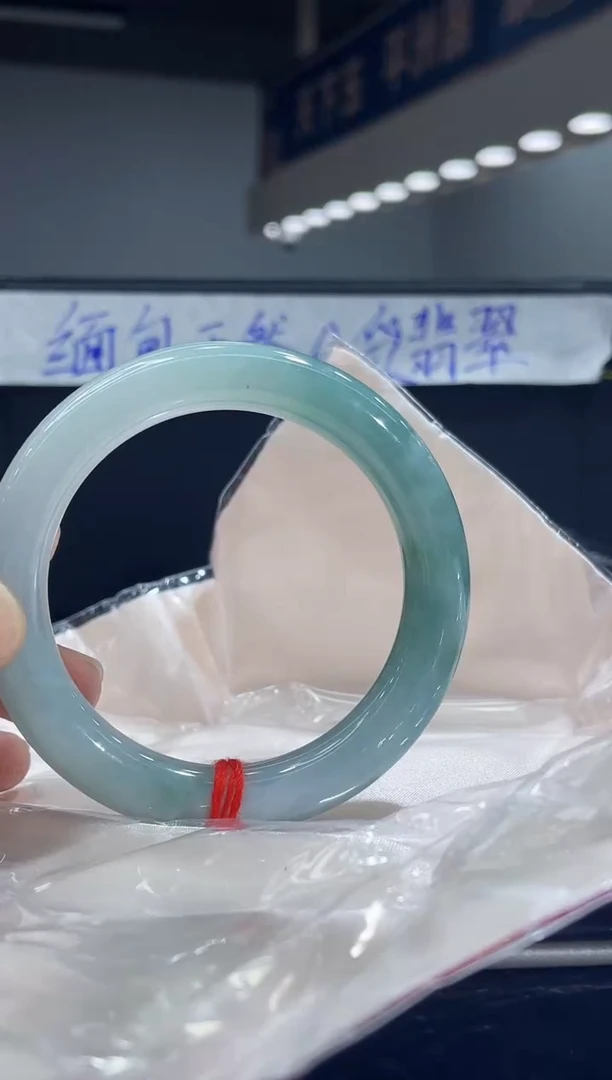 未镶嵌手镯翡翠15