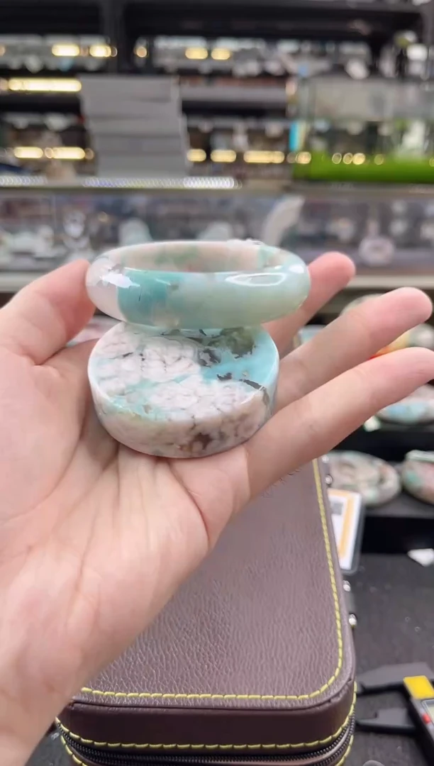 未镶嵌手镯石英质玉圈口（赠品镯心）
