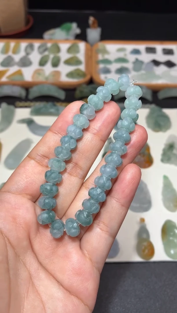 定制翡翠未镶嵌莲花珠串