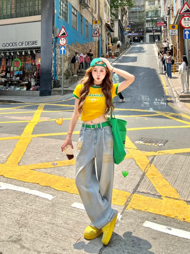 2025夏季新款多巴胺港味复古黄色上衣搭配高腰牛仔裤显瘦两件套女