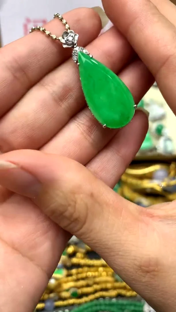 翡翠18K金镶嵌吊坠(不含链)552-中国好珍宝