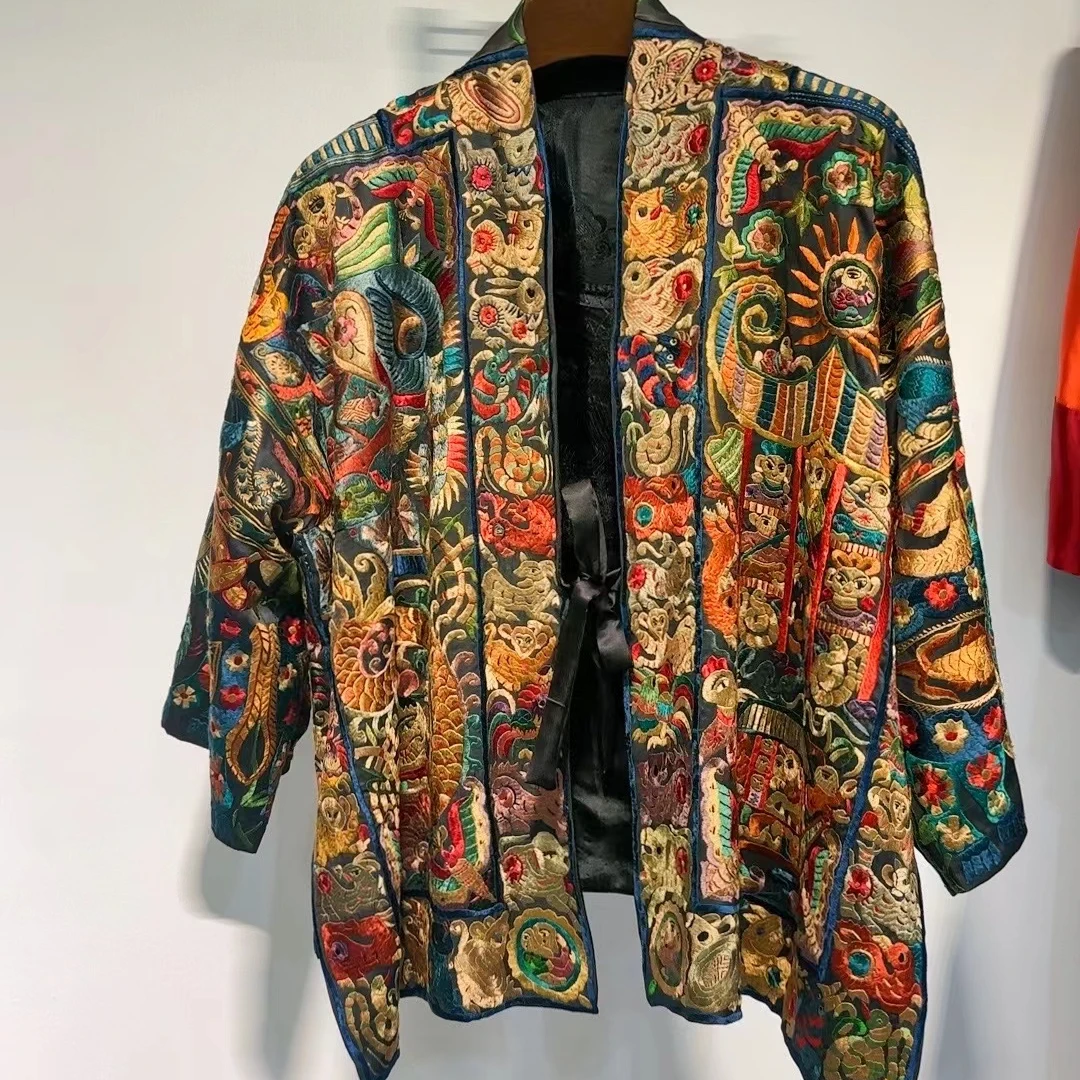 黔绣坊手工刺绣工艺服饰