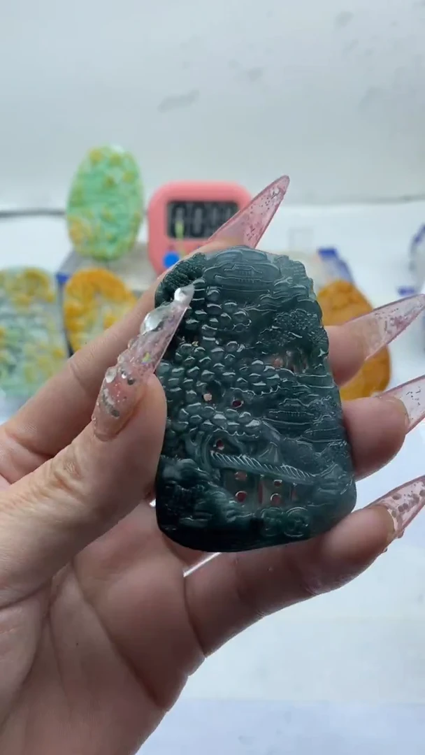 【闪购商品】翡翠颈饰未镶嵌挂件