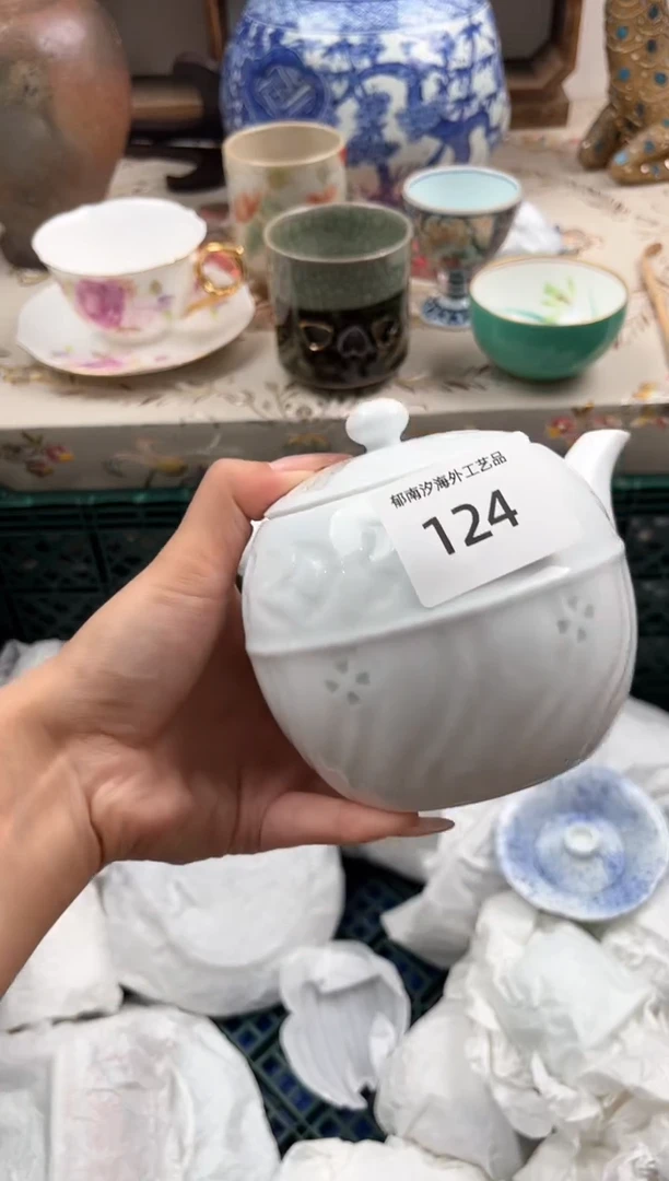 瓷片猫*D         124
